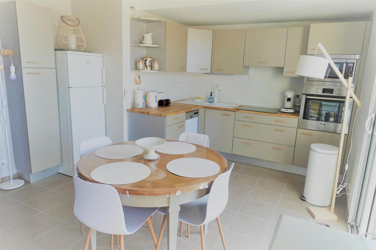 Appartement Hyper Centre, Plage A Pieds, 2 Chambres, 4 Personnes Chatelaillon-Plage Exterior photo