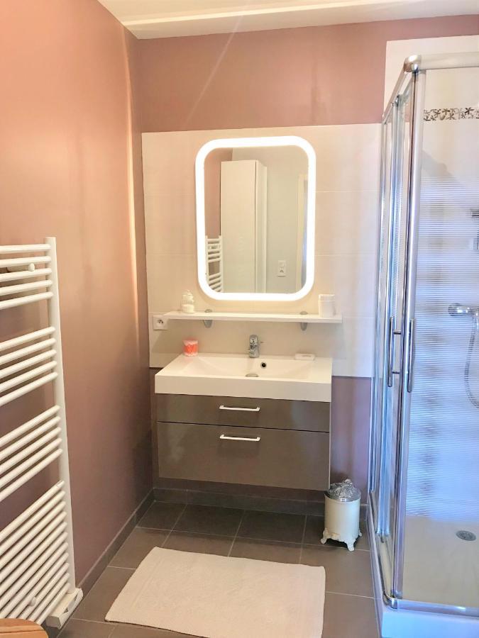 Appartement Hyper Centre, Plage A Pieds, 2 Chambres, 4 Personnes Chatelaillon-Plage Exterior photo